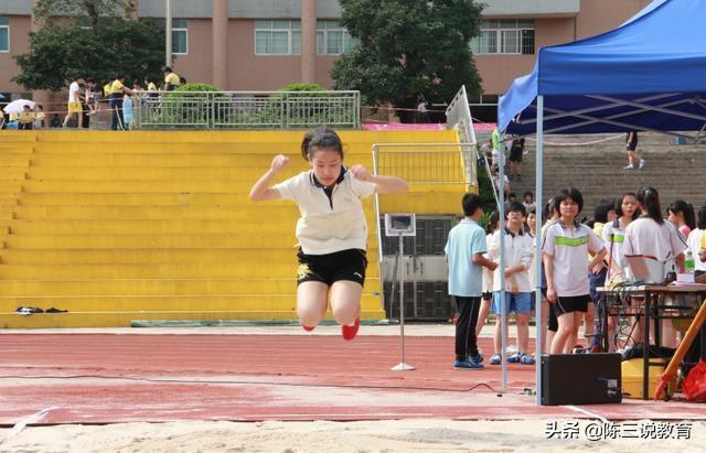 中考迎来3个“新变动”,升学难度再次加大,家长欲哭无泪
