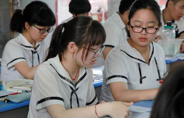 中考迎来“新变化”,近一半的初中生将无缘高中,学生更难了