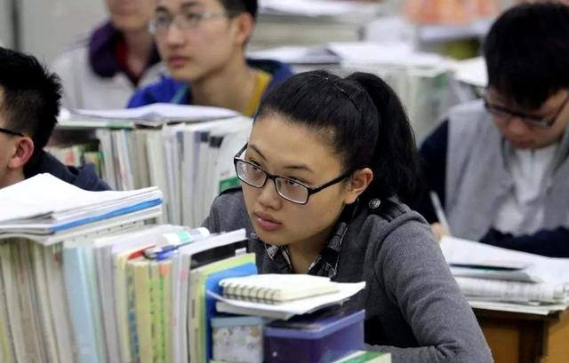 中考迎来“新变化”,近一半的初中生将无缘高中,学生更难了