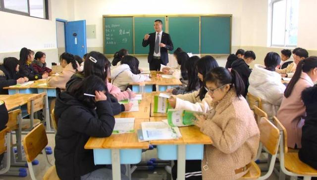 中考迎来“新变化”,近一半的初中生将无缘高中,学生更难了