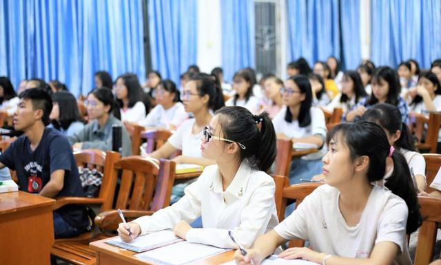 中考迎来“新变化”,近一半的初中生将无缘高中,学生更难了