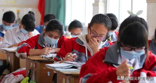 中考改革来了!4科开卷,但减少死记硬背考题,如何应对开卷考试
