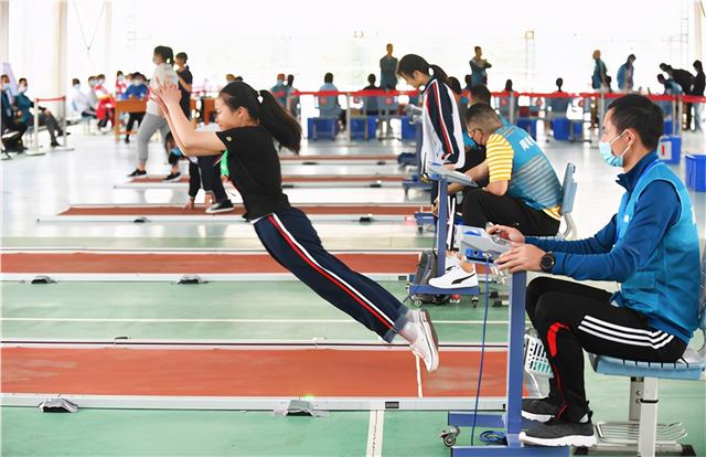 音体美将加入中考,体育与语数外同分,好消息为何被家长“吐槽”