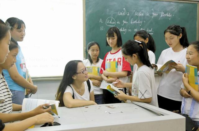 初中三年,为啥努力考重高?这几点好处,让人不容拒绝
