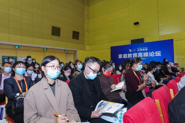 河南商报联合优实力中考辅导,社长:共同开发“教育蓝海”