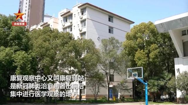 军医为康复中考生辅导功课！网友：学霸给补课一定考不差