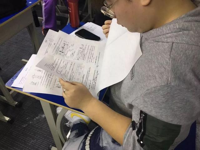 走进中考目标班晚托管,全程体验名师课后辅导