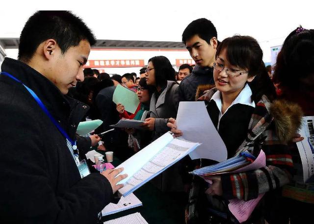 考研迎来“坏消息”?关于研究生的新变化,以后还要参加考研吗?