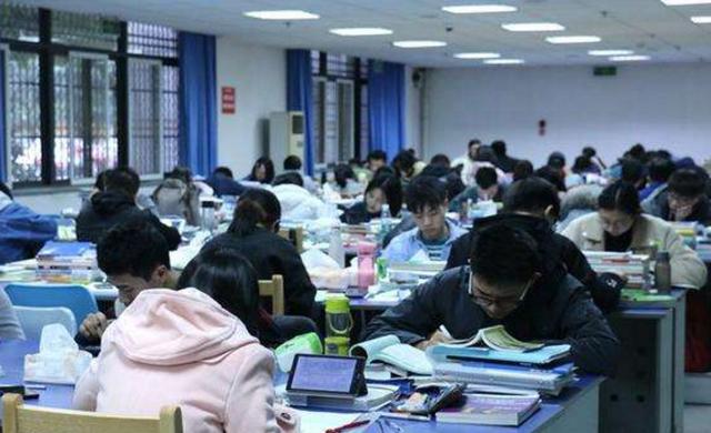 考研具体流程是怎样的?要不要大二就开始准备?这里给你解答