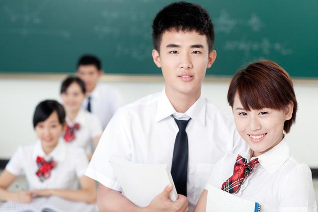 现在的中考形势要比高考更严峻,几乎是6成的淘汰率