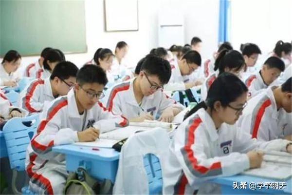 初三学生需要明白,中考比高考还重要,多数考生中考基本决定人生