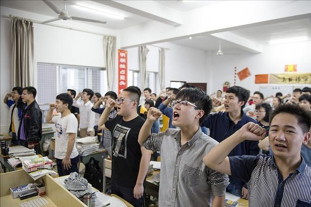 中考高考迎来系列改革,升学难度更大了,家长欲哭无泪
