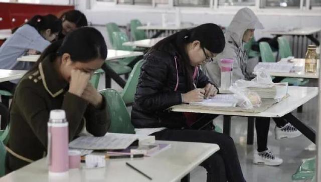 2021考研到底难不难?众多考研学子的心里话:“真难”