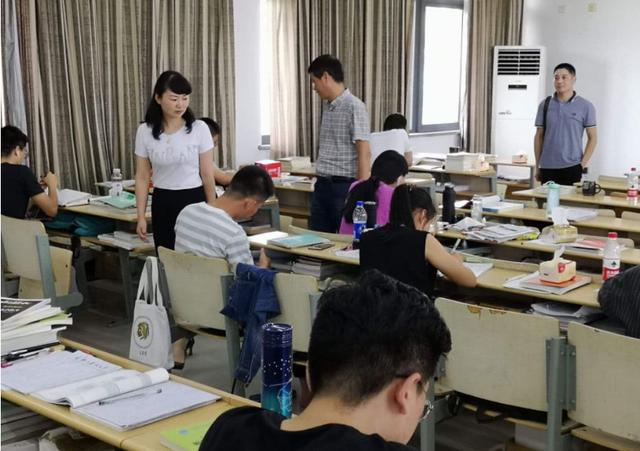 考研竞争越来越大,2021预计突破400万人,成功在于这3点