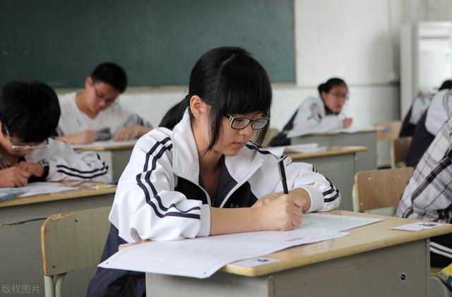 中考3个月倒计时!初三班主任直言:备考学生,提前准备好2点