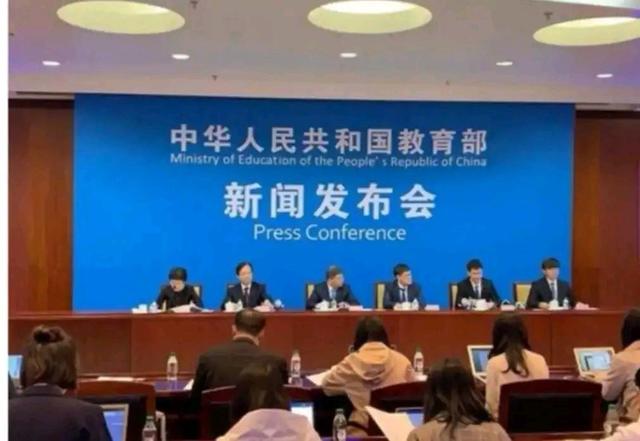 2021年全国高考时间已定,考试内容有变,部分学子迎来坏消息