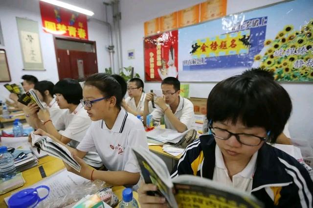 最新好消息,事关高考!这些省份考生欢呼雀跃,家长开心不已