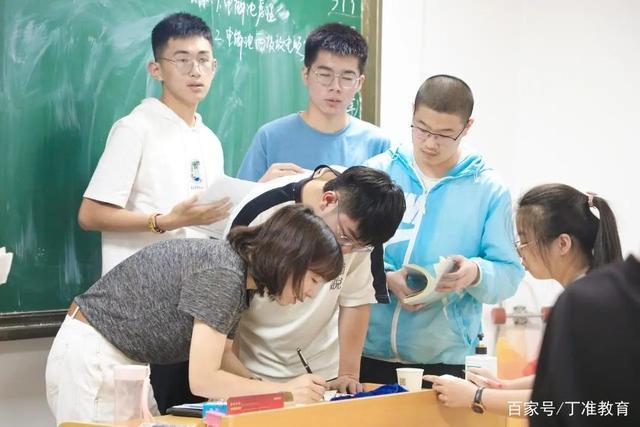 有哪些每天坚持效果显著的高中学习习惯?补习学校学霸现身说法