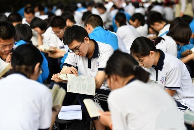 教育厅下发通知,中考将迎来新变化,学生:又增加了考试难度
