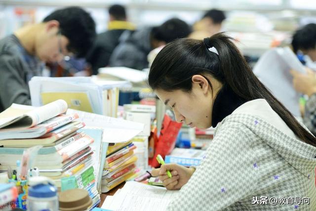 2021年考研成绩,出现477分超级学霸,复试分数线将创新高
