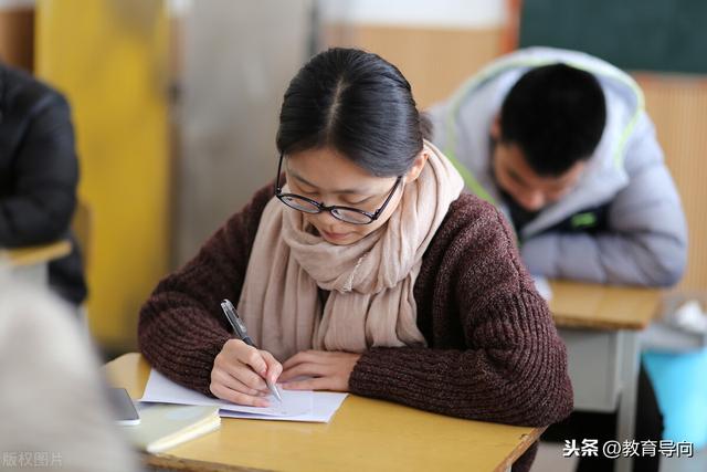 考研成绩终于公布,400分遍地开花,考生喜忧参半