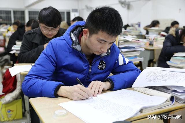 2021考研成绩正式公布,有人总分达到424,考生不淡定了