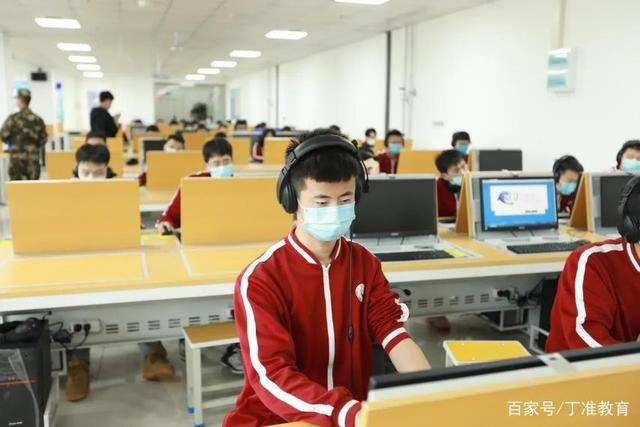 补习学校哪家好?高三如何找到合适的方法质变?丁准高考为你解答