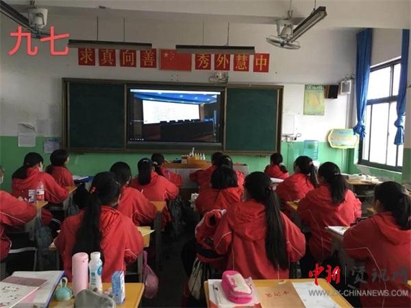放下焦虑,拥抱中考——开封八中举办中考心理辅导专题讲座