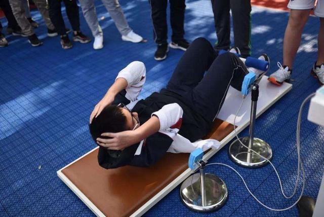 多地“中考考试”发生变动,家长拍手叫好,学生:终于等来好消息