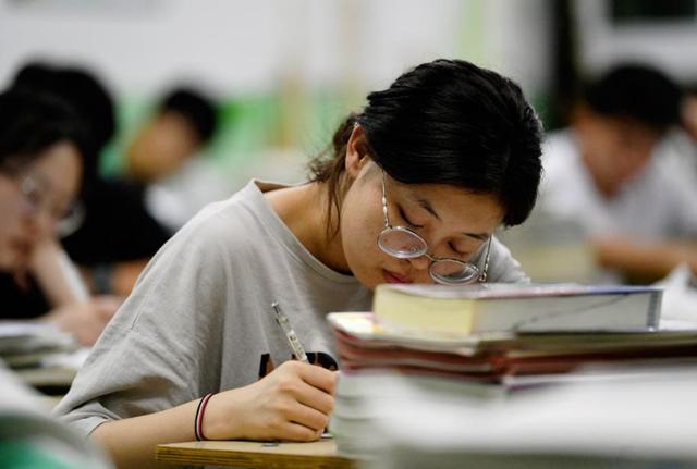 2021高考时间已确定,要求增强“开放性”试题,考生忐忑不安