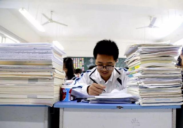 今年高考将要发生“大变化”,英语或将被“淘汰”?学生半喜半忧