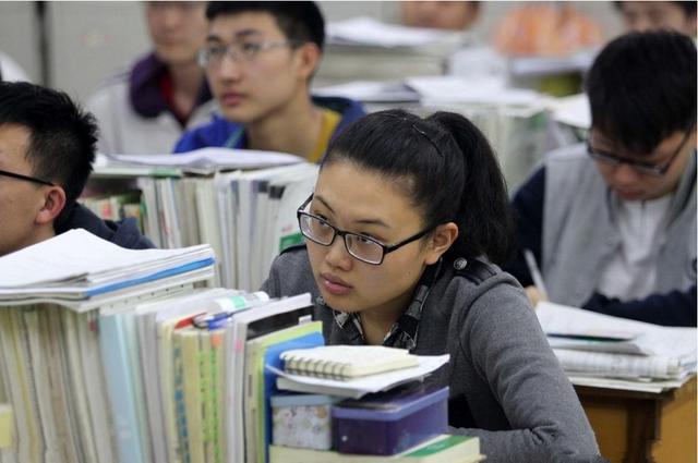 今年高考将要发生“大变化”,英语或将被“淘汰”?学生半喜半忧