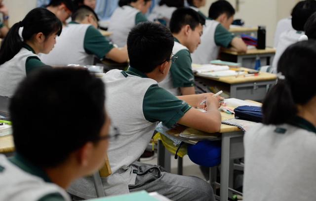 2021中考改革,近一半学生可能会被分流到技校,家长要注意