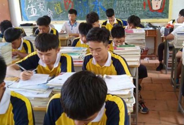 2021中考改革,近一半学生可能会被分流到技校,家长要注意