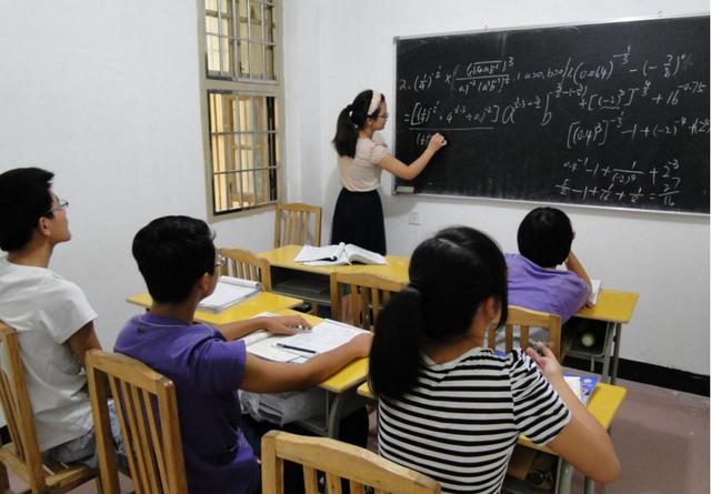 中考实行“分流制”,考高中难度增加,这3类学生或将被踢出局