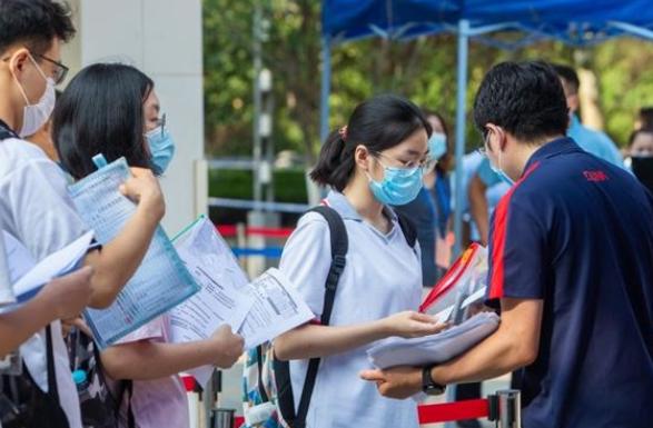 中考录取率近50%,一本率不足20%,不努力很容易被淘汰