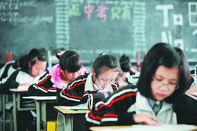 中考“新政策”,高中招生进一步缩减,初中生学习压力进一步加大